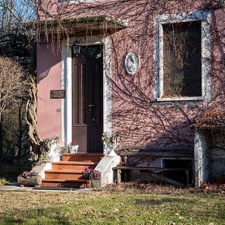 Le Case Nel Bosco Vanzago Екстер'єр фото